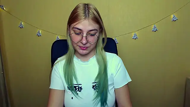 Luna Lush  online show from December 7, 12:13 pm