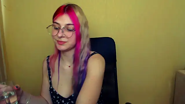 Luna Lush  online show from February 26, 12:14 pm