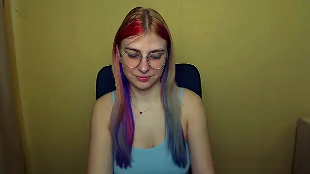 Luna Lush  online show from March 21, 9:34 am