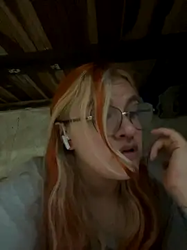 SophiaWeestt99 online show from September 13, 11:26 pm