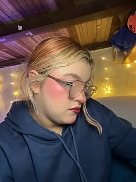 SophiaWeestt99 online show from January 16, 4:27 am