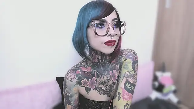 NikkiRamone online show from September 24, 10:46 pm