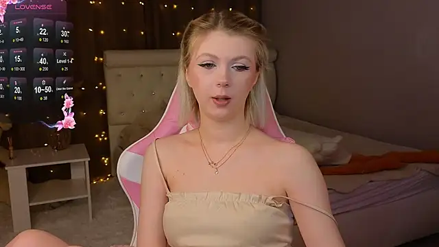 Snapshot of barbieee_b chatting on December 20, 1:00 pm barbieee b online show from December 20, 1:00 pm