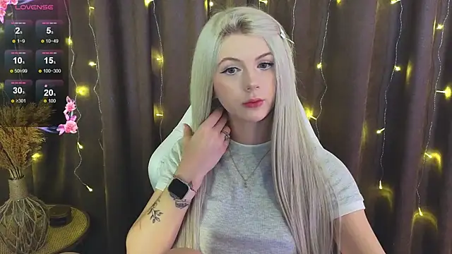 Snapshot of barbieee_b chatting on September 29, 8:30 am barbieee b online show from September 29, 8:30 am