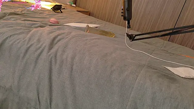 oceanthesquirter online show from February 11, 1:30 pm