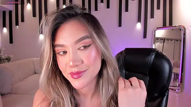 RebeccaHudson online show from January 30, 3:22 am