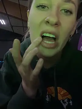 M1ssyk1ssy online show from February 5, 11:50 pm