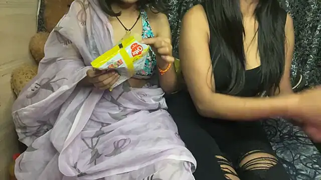 Snapshot of mystical_zara chatting on January 24, 3:34 pm mystical zara online show from January 24, 3:34 pm