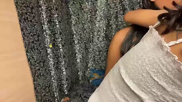 Snapshot of mystical_zara chatting on March 16, 11:57 pm mystical zara online show from March 16, 11:57 pm