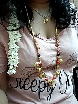 gaurika18 online show from March 12, 11:54 pm