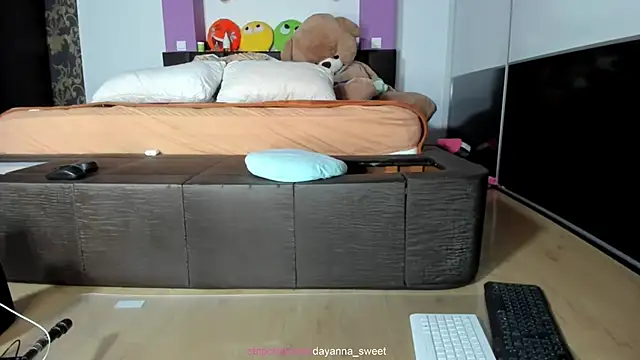 Snapshot of dayanna_sweet chatting on March 13, 4:49 am dayanna sweet online show from March 13, 4:49 am