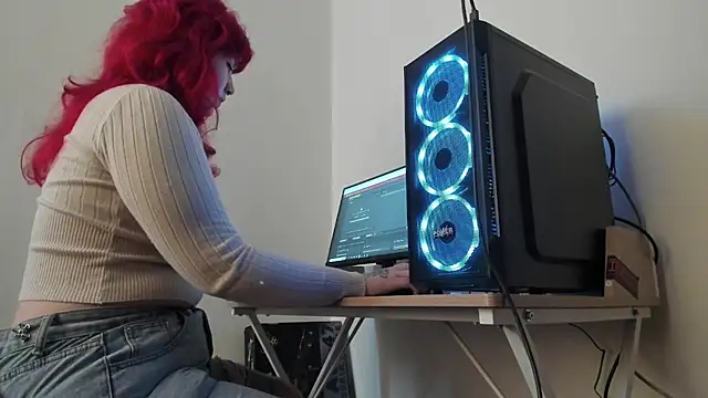 Whitekitty-exe online show from February 12, 6:40 pm