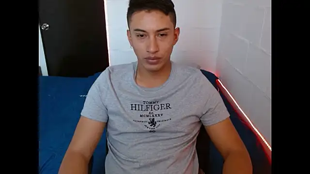 Davixx258 online show from February 4, 5:12 pm