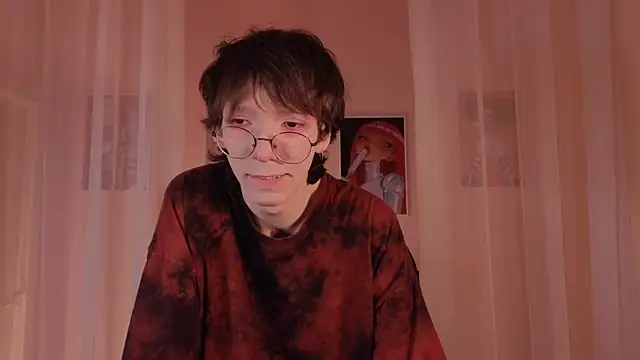 Snapshot of TommieH chatting on January 25, 5:40 am TommieH online show from January 25, 5:40 am