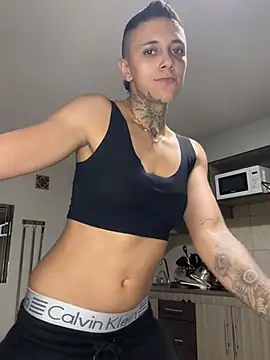 Snapshot of _PhillipBrown chatting on February 7, 11:34 pm PhillipBrown online show from February 7, 11:34 pm