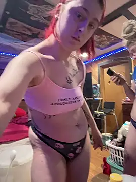 NovaLove2002 online show from March 3, 3:41 am