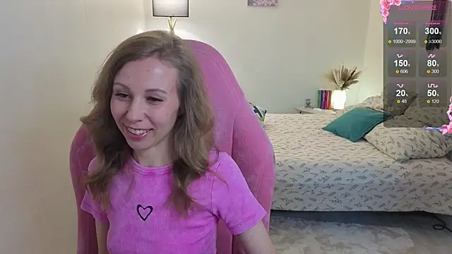 Snapshot of Lill_Mary chatting on October 24, 3:03 am Lill Mary online show from October 24, 3:03 am