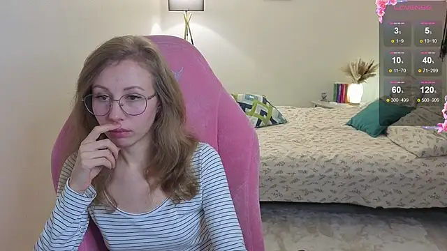 Snapshot of Lill_Mary chatting on October 27, 2:26 am Lill Mary online show from October 27, 2:26 am