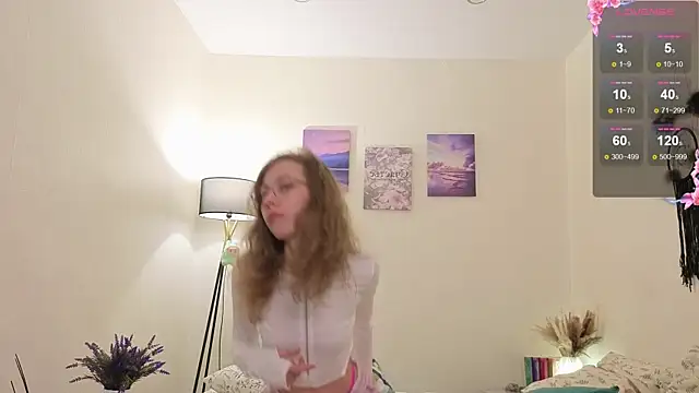 Snapshot of Lill_Mary chatting on November 14, 12:09 am Lill Mary online show from November 14, 12:09 am