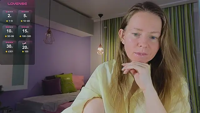 Snapshot of JanePearl chatting on February 1, 11:16 pm JanePearl online show from February 1, 11:16 pm