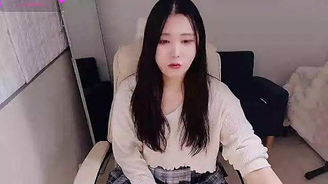 Snapshot of who_Lilly chatting on September 14, 12:48 pm who Lilly online show from September 14, 12:48 pm