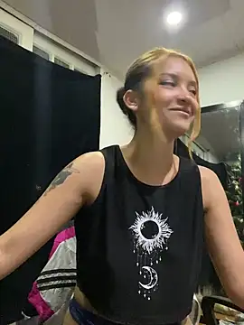 baby lizy online show from January 5, 11:55 pm