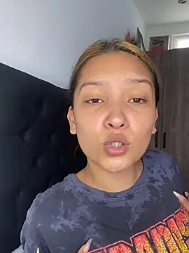 baby lizy online show from January 28, 7:21 pm