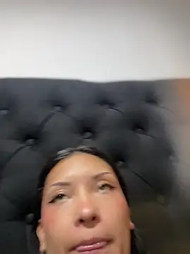 baby lizy online show from March 31, 6:19 pm