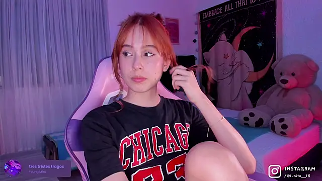 Snapshot of alice_guerin_ chatting on October 3, 2:30 am alice guerin  online show from October 3, 2:30 am