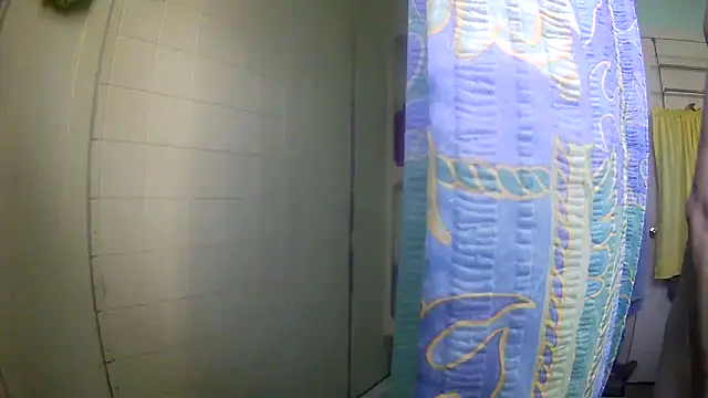 froggymclovin222 online show from April 3, 9:13 pm