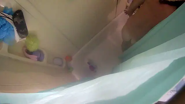 froggymclovin222 online show from April 16, 7:25 pm