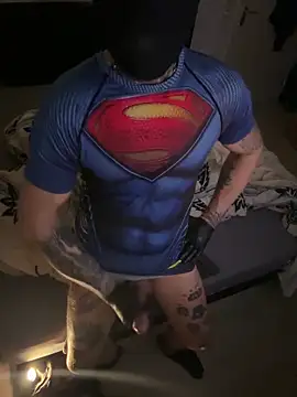 Snapshot of LuggiJack chatting on December 26, 12:05 pm LuggiJack online show from December 26, 12:05 pm