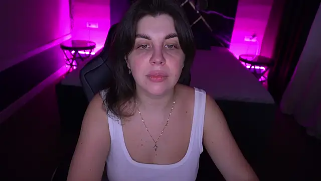 MirandaWong online show from November 10, 5:39 am