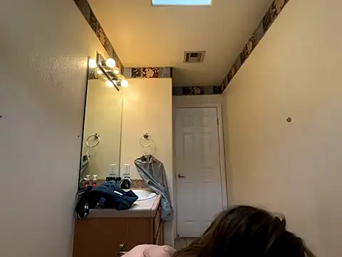 Johndoe2292 online show from November 27, 10:34 pm