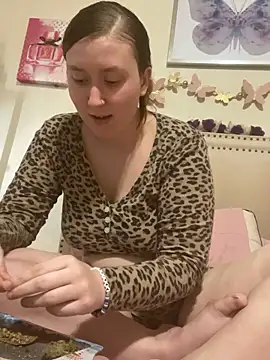 papsmirf   online show from February 26, 9:14 pm