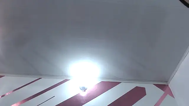 Kitten Hot  online show from November 30, 6:23 pm