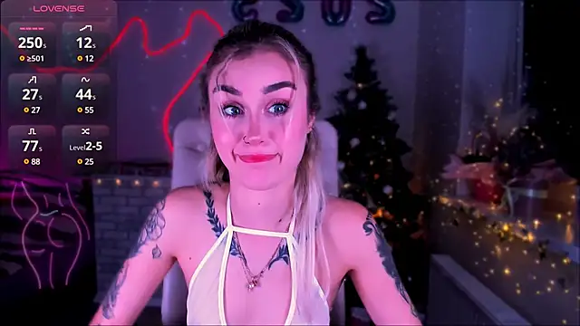 Snapshot of _Ravenaa chatting on January 11, 1:43 pm  Ravenaa online show from January 11, 1:43 pm