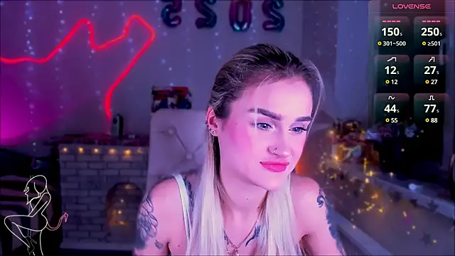 Snapshot of _Ravenaa chatting on January 26, 3:47 pm  Ravenaa online show from January 26, 3:47 pm