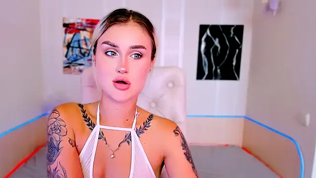 Snapshot of _Ravenaa chatting on September 15, 10:15 am  Ravenaa online show from September 15, 10:15 am