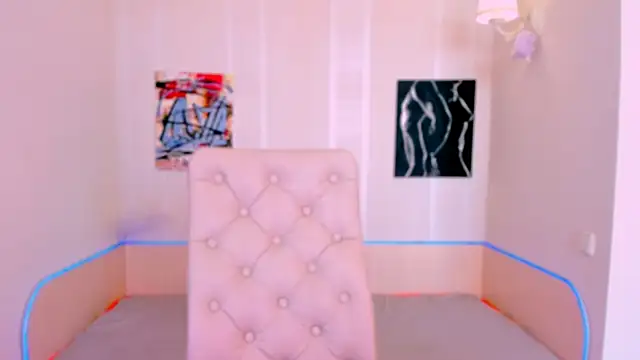 Snapshot of _Ravenaa chatting on September 21, 8:38 am  Ravenaa online show from September 21, 8:38 am