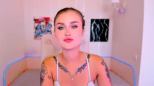 Snapshot of _Ravenaa chatting on September 22, 7:21 am  Ravenaa online show from September 22, 7:21 am