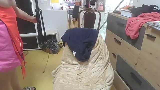 Meliss Official9 online show from February 15, 8:57 am