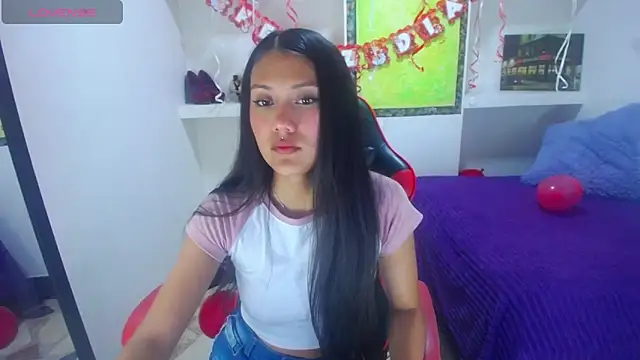 Catalehia Milk online show from February 17, 8:15 pm