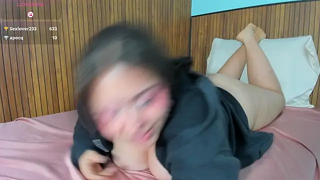 curvy rousi online show from February 22, 5:35 pm