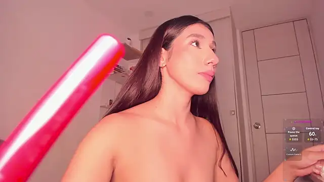danna davis18 online show from August 1, 7:35 pm