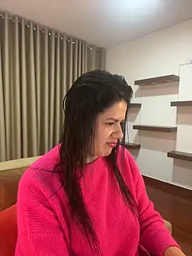 Snapshot of Alice_Biel chatting on January 3, 11:35 am Alice Biel online show from January 3, 11:35 am