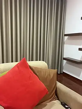 Snapshot of Alice_Biel chatting on February 18, 12:59 am Alice Biel online show from February 18, 12:59 am