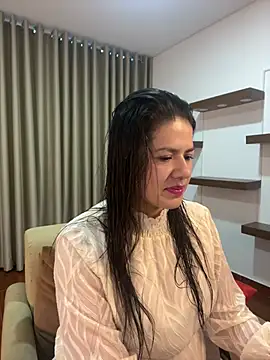 Snapshot of Alice_Biel chatting on March 9, 11:58 am Alice Biel online show from March 9, 11:58 am