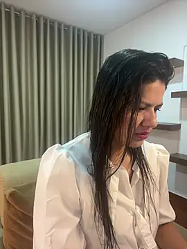 Snapshot of Alice_Biel chatting on March 12, 11:09 am Alice Biel online show from March 12, 11:09 am