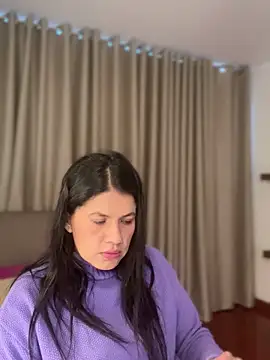 Snapshot of Alice_Biel chatting on May 30, 1:41 pm Alice Biel online show from May 30, 1:41 pm
